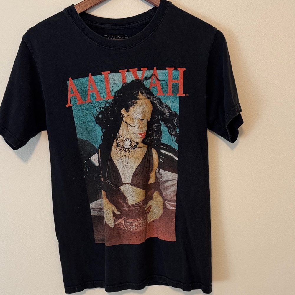 Black Aaliyah Graphic T-Shirt